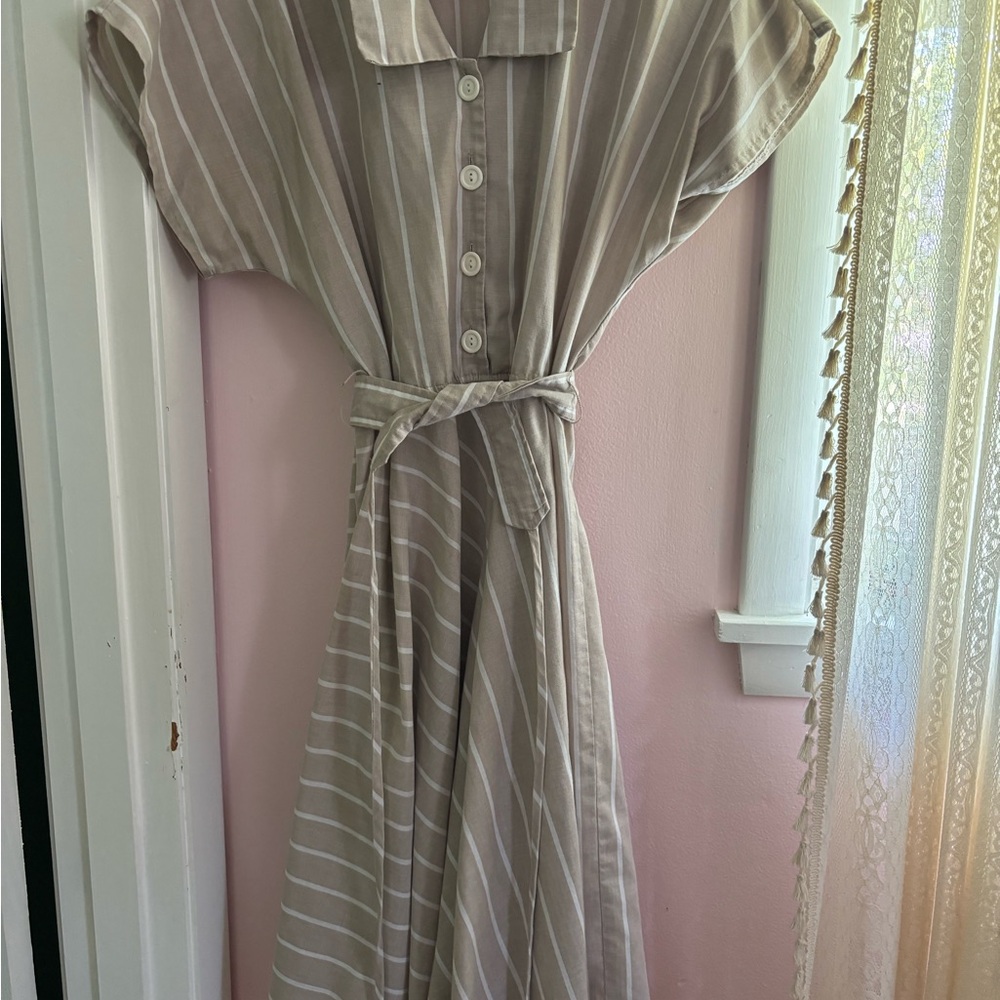Vintage Tabby Striped Beige Button-Up Dress 10-12